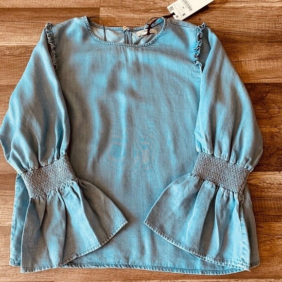 Zara Woman Blue top Premium Denim Collection Small Chambray Bell Sleeve Top S - Picture 5 of 9
